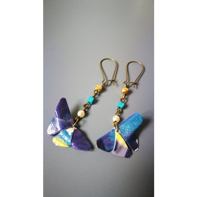 Boucles longues d'oreilles petits papillons